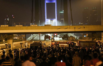 Coup Plotters Blocked  Off FSM and Bosphorus Bridge