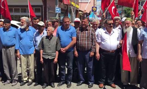 Garde de la démocratie à Diyarbakır Gümüşhane